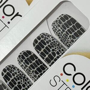 New Color Street “Hiss and Make Up” Black and Silver Snake Skin Nail Strips